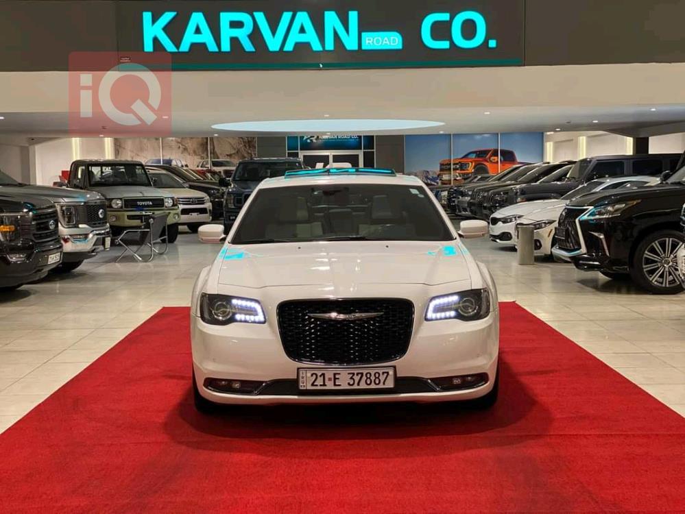 كرايسلر 300